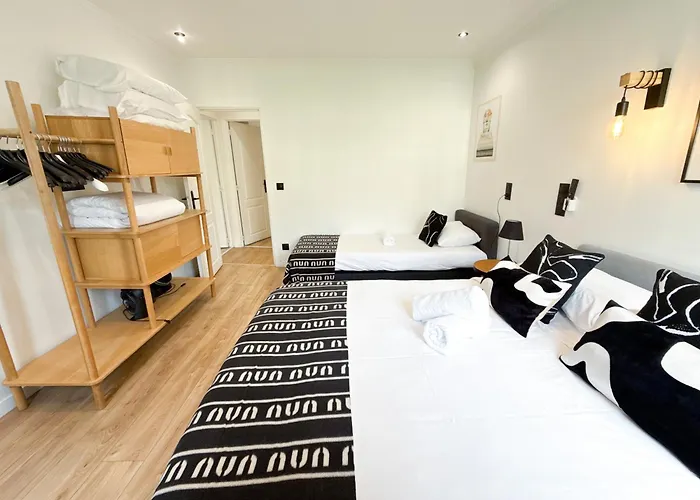 Urbanflat 102 - Large Opera District Apartamento