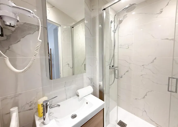 Urbanflat 102 - Large Opera District