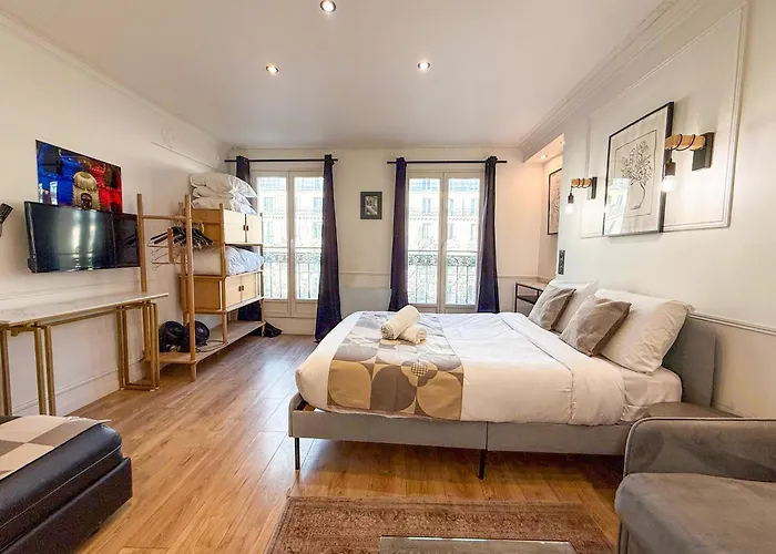 Urbanflat 102 - Large Opera District Apartment