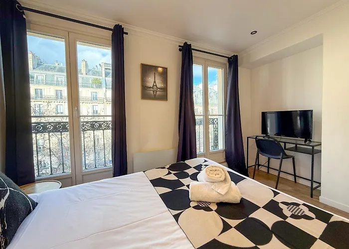 Apartment Urbanflat 102 - Large Opera District *